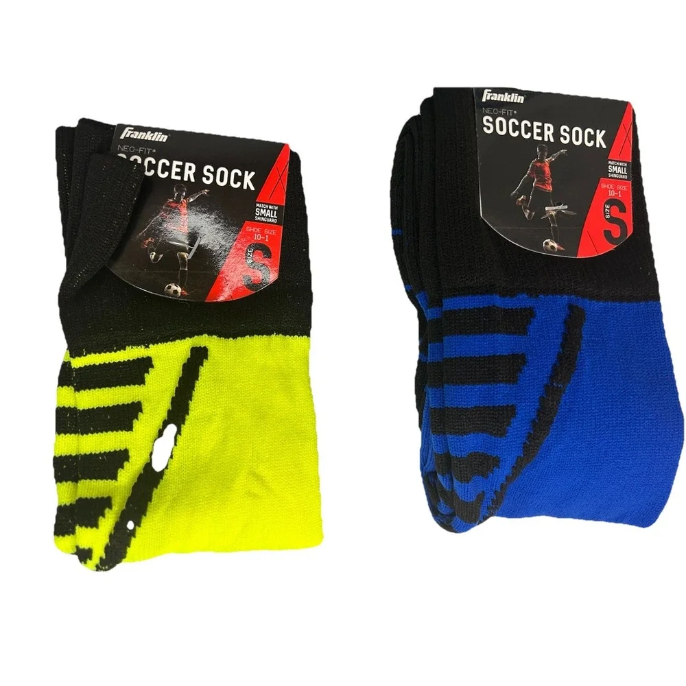 Hawkwell Little Kids Sz‎ 13 Outdoor Firm Ground Turf Soccer Cleats Socks & Ball
